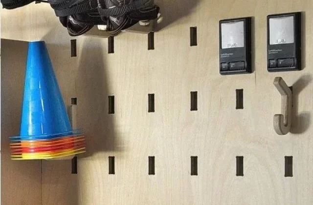 Slot wall image